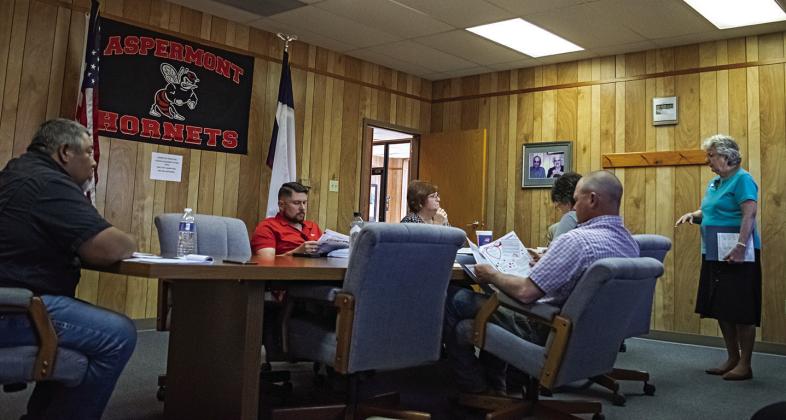 Abilene Meals on Wheels Executive Director Betty Bradley shares information with Aspermont City officials on Tuesday, saying that the program has grown but needs volunteer effort and financial assistance.