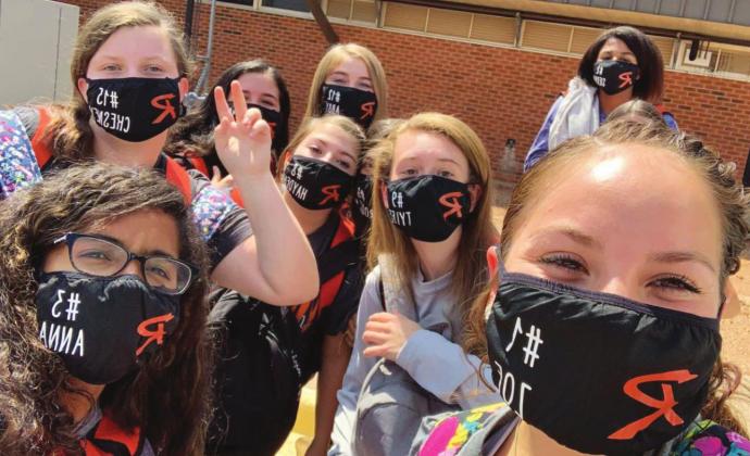 The New Normal: Rotan Varsity Volleyball team mask up before heading to the volleyball game this Tuesday against Hawley. (Photo by Zoe Flores).